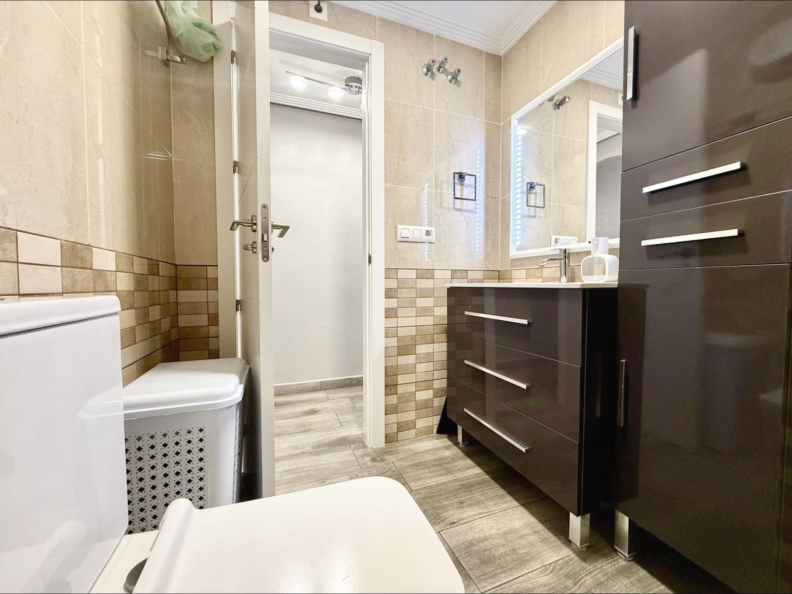 2 soverom Leilighet til salgs i Torrevieja med svømmebasseng - € 148 900 (Ref: 9393436)