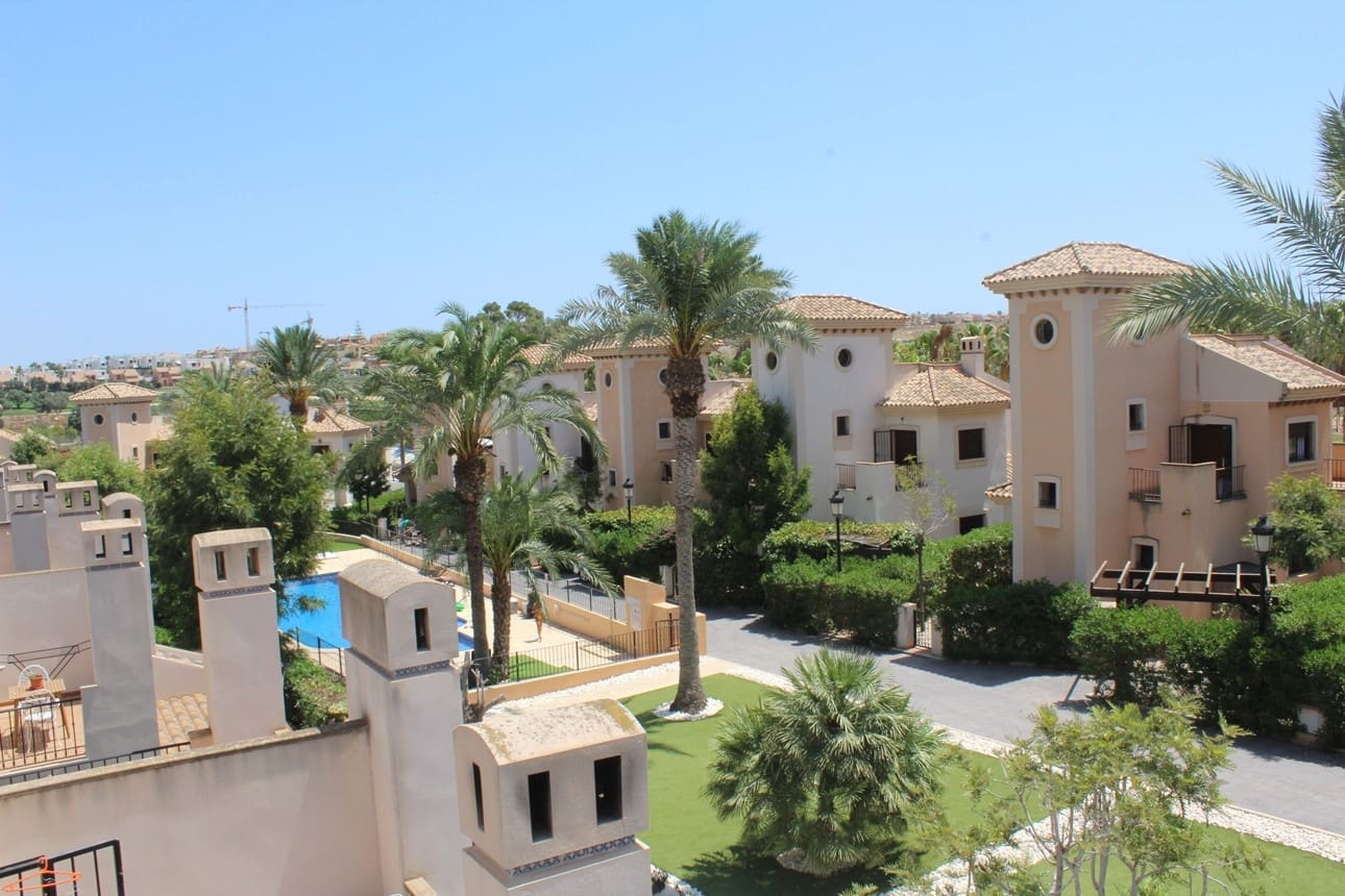 3 Zimmer Villa zu verkaufen in Algorfa mit Pool Garage - 220.000 € (Ref: 9393438)