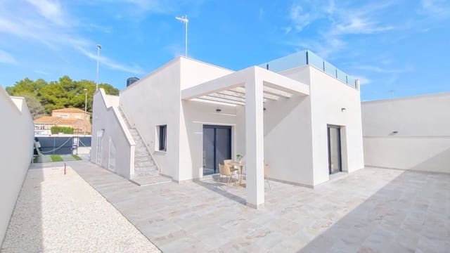 3 soveværelse Villa til salg i Pinar de Campoverde, Pilar de la Horadada med swimmingpool - € 422.500 (Ref: 9417747)