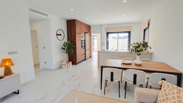 3 soveværelse Villa til salg i Pinar de Campoverde, Pilar de la Horadada med swimmingpool - € 422.500 (Ref: 9417747)