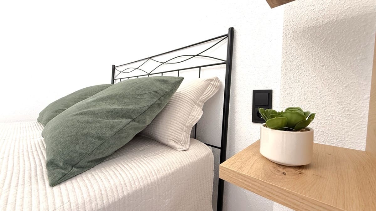 Apartamento de 2 habitaciones en Torrevieja en venta - 169.000 € (Ref: 9417752)