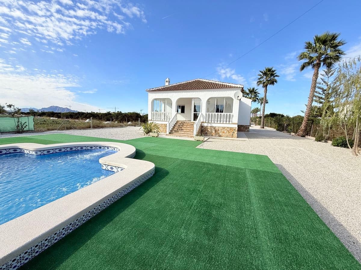 3 soveværelse Finca/Landehus til salg i Dolores med swimmingpool garage - € 529.000 (Ref: 9417753)