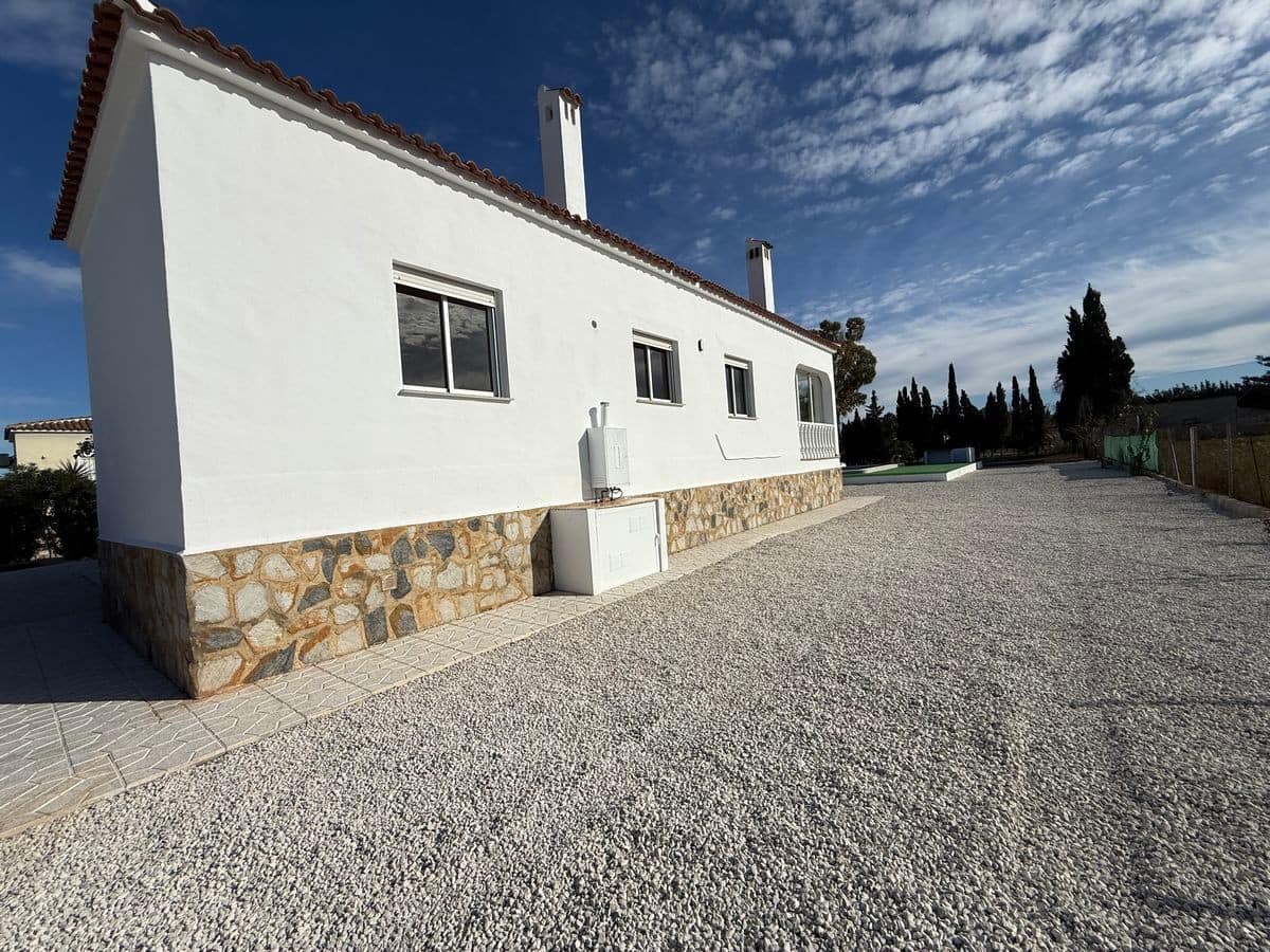 3 soveværelse Finca/Landehus til salg i Dolores med swimmingpool garage - € 529.000 (Ref: 9417753)