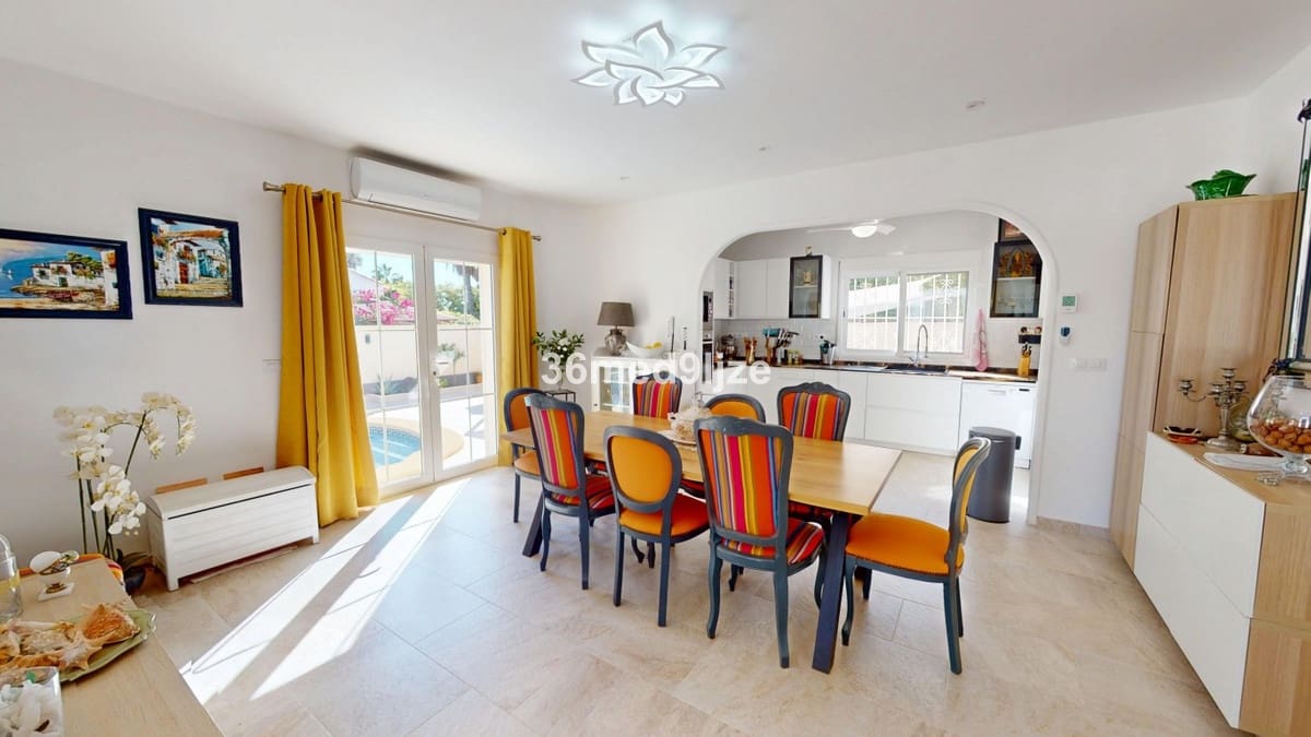 5 soverom Villa til salgs i Los Narejos med garasje - € 649 000 (Ref: 9417762)