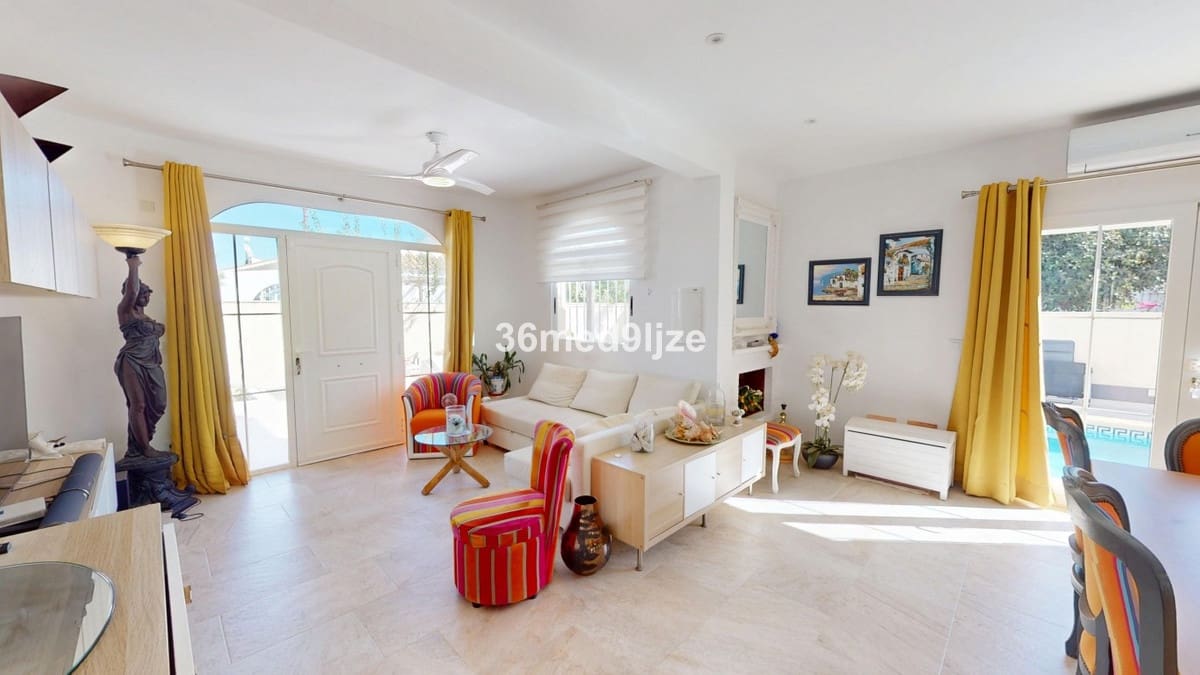 5 soverom Villa til salgs i Los Narejos med garasje - € 649 000 (Ref: 9417762)