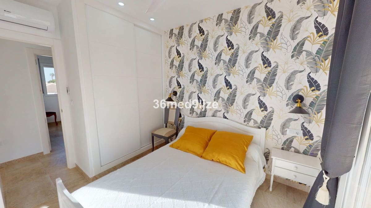 5 soverom Villa til salgs i Los Narejos med garasje - € 649 000 (Ref: 9417762)