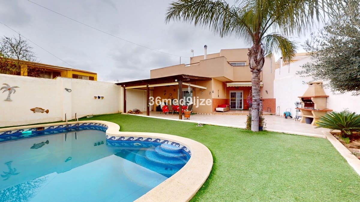 3 soveværelse Villa til salg i Murcia by med garage - € 259.950 (Ref: 9417769)