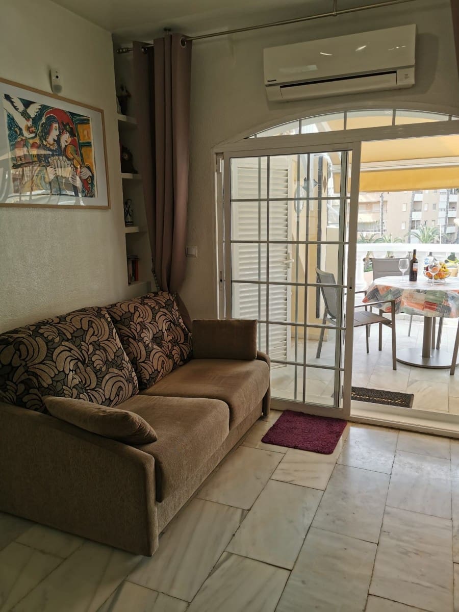 2 slaapkamer Appartement te koop in Torrevieja met zwembad garage - € 269.500 (Ref: 9417771)