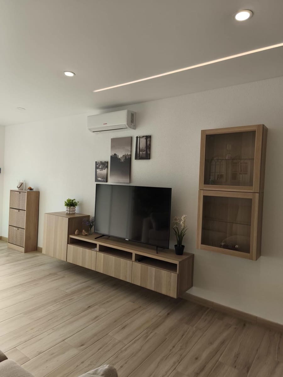 3 soveværelse Byhus til salg i Torrevieja med swimmingpool - € 249.900 (Ref: 9425304)