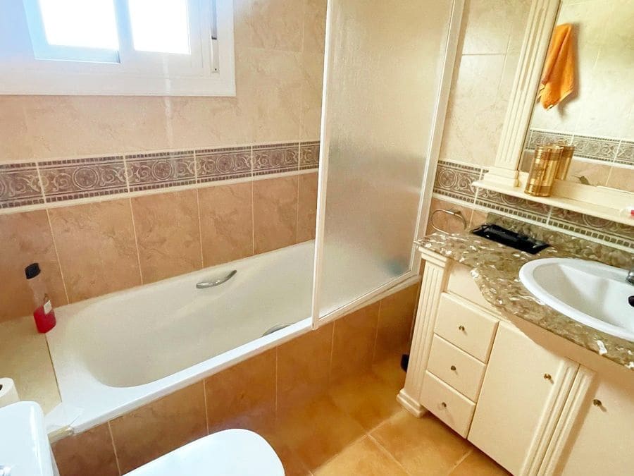 3 sypialnia Finka/Dom wiejski na sprzedaż w Daya Vieja z garażem - 300 000 € (Ref: 9425313)