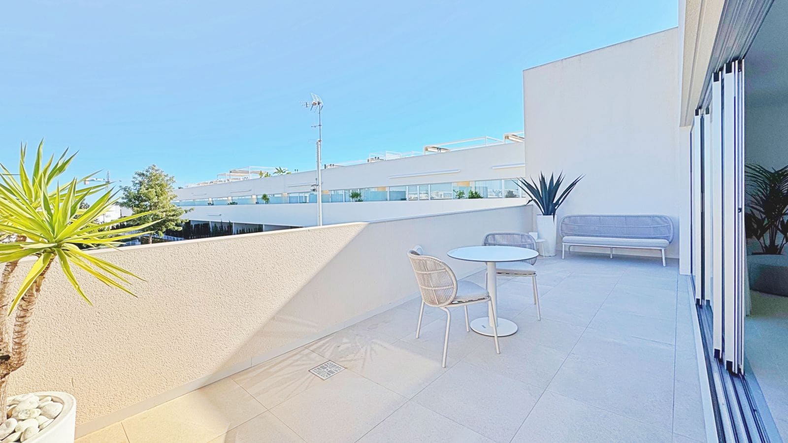 3 chambre Penthouse à vendre à Torrevieja - 360 000 € (Ref: 9425315)