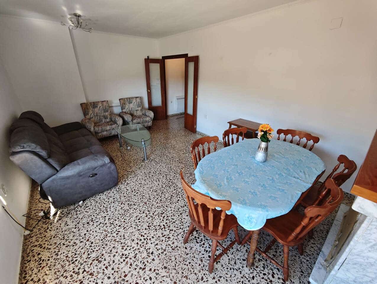 4 bedroom Apartment for sale in Salinas with garage - € 89,995 (Ref: 9438657)
