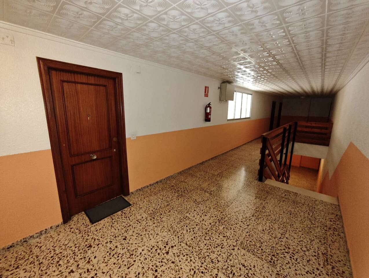 4 bedroom Apartment for sale in Salinas with garage - € 89,995 (Ref: 9438657)