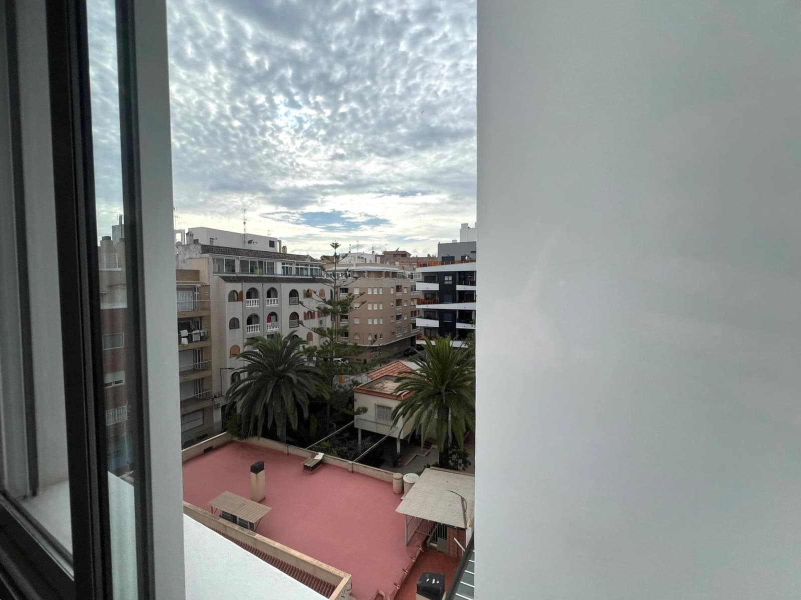 2 sypialnia Apartament na sprzedaż w Torrevieja - 145 000 € (Ref: 9438659)