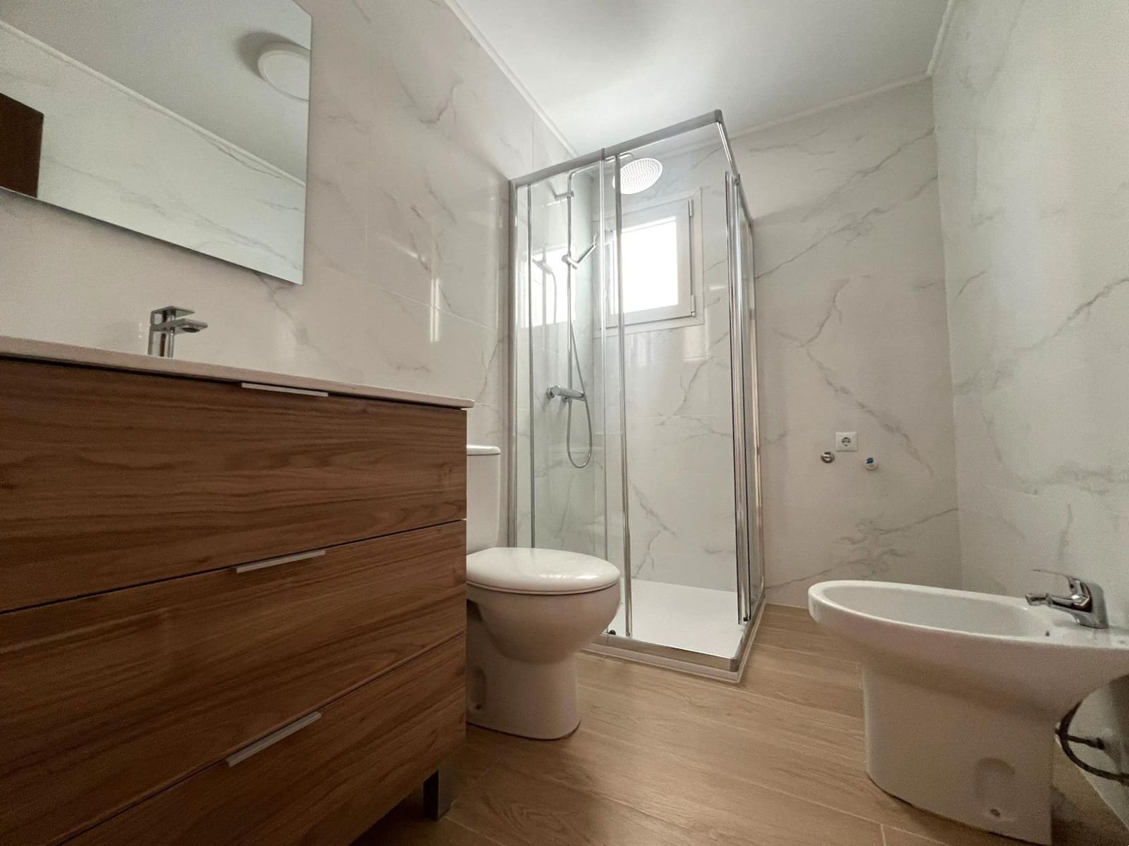 2 sypialnia Apartament na sprzedaż w Torrevieja - 145 000 € (Ref: 9438659)