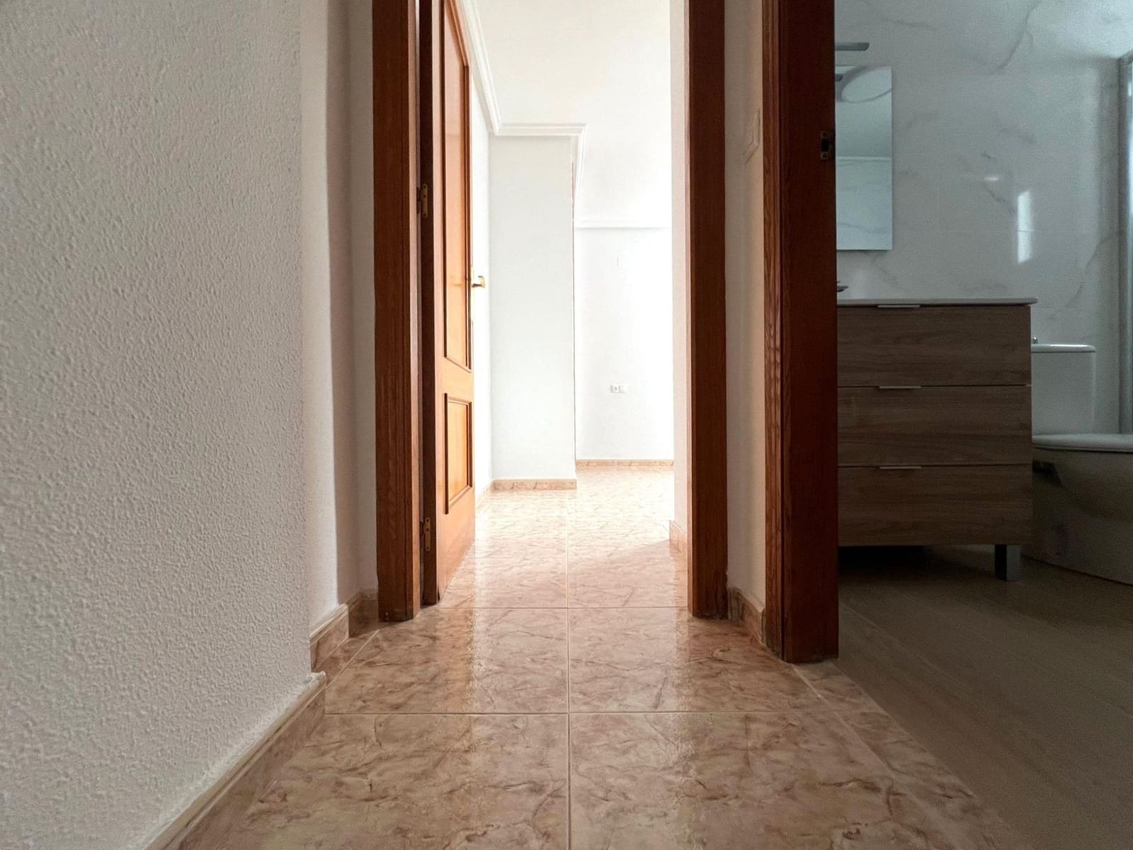 2 sypialnia Apartament na sprzedaż w Torrevieja - 145 000 € (Ref: 9438659)