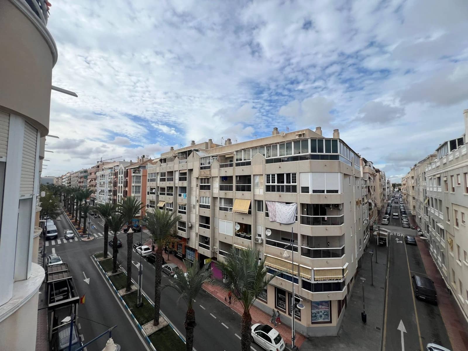 2 sypialnia Apartament na sprzedaż w Torrevieja - 145 000 € (Ref: 9438659)