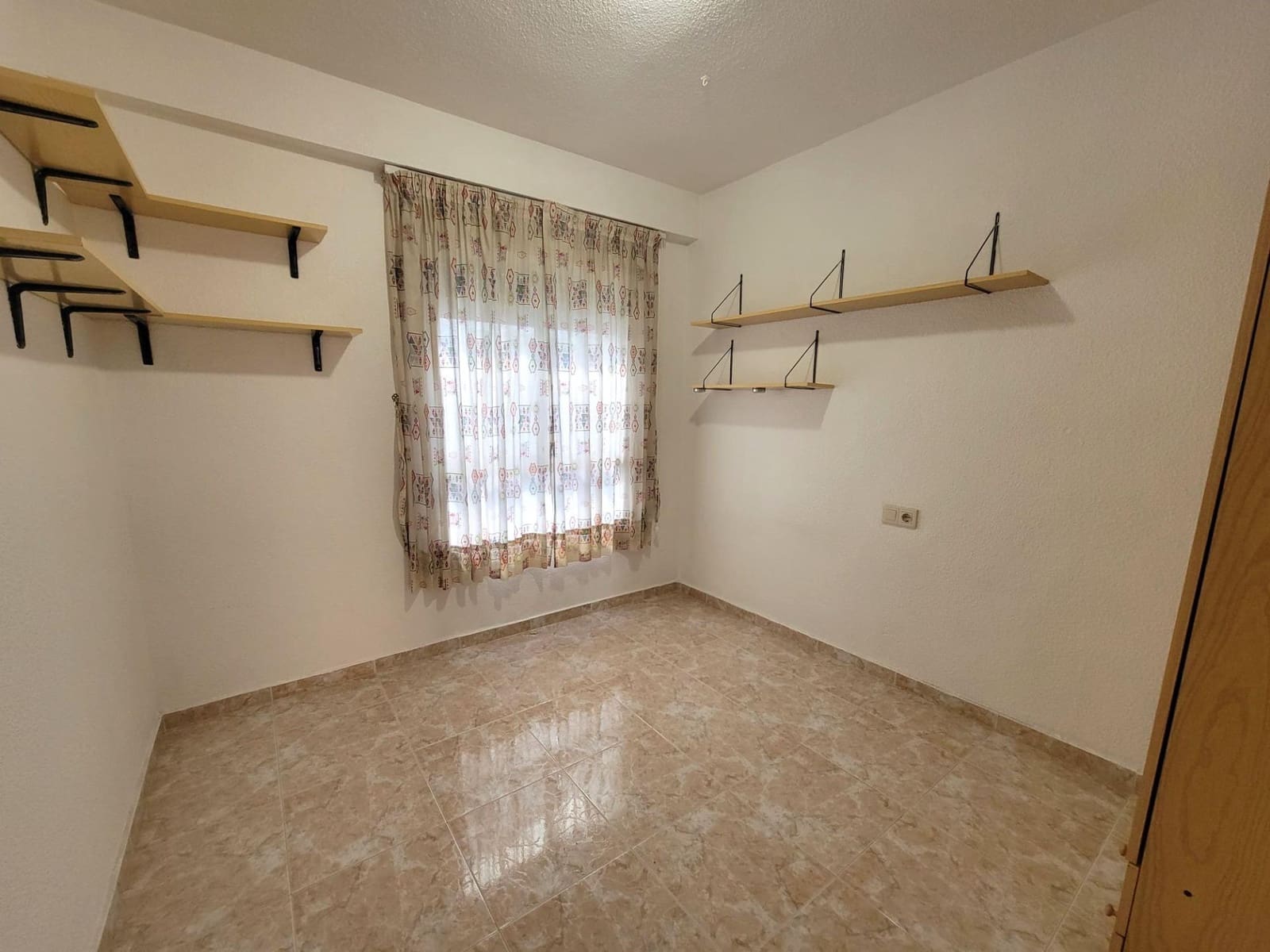 3 slaapkamer Penthouse te koop in Torrevieja - € 189.000 (Ref: 9438663)