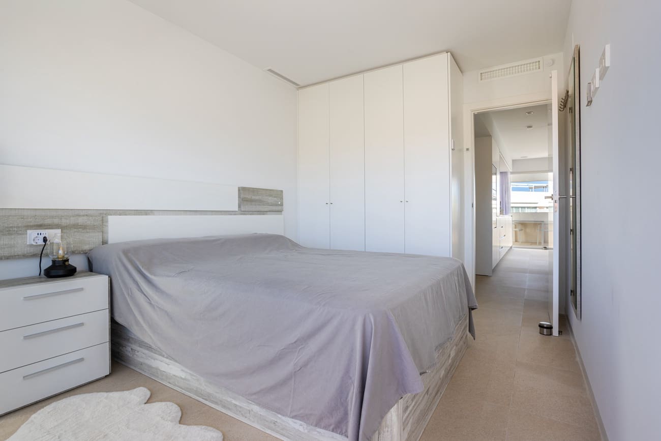 3 sypialnia Apartament na sprzedaż w Torrevieja z basenem garażem - 340 000 € (Ref: 9438666)