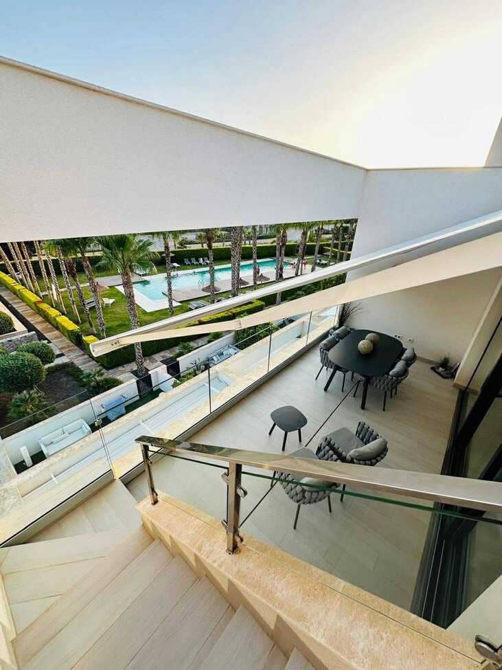 2 soveværelse Lejlighed til salg i Las Colinas Golf med swimmingpool garage - € 369.000 (Ref: 9438669)