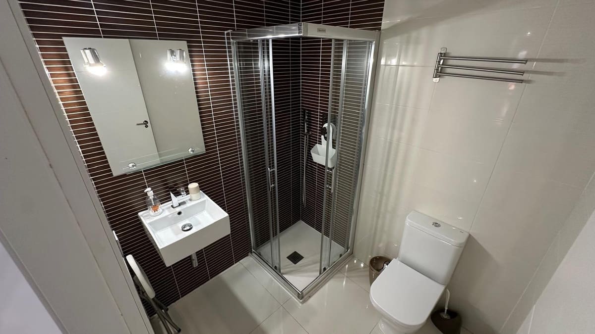 2 sovrum Lägenhet till salu i Torrevieja - 220 000 € (Ref: 9438677)