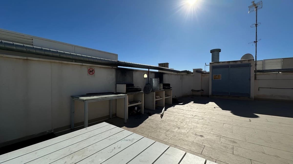 2 sovrum Lägenhet till salu i Torrevieja - 220 000 € (Ref: 9438677)