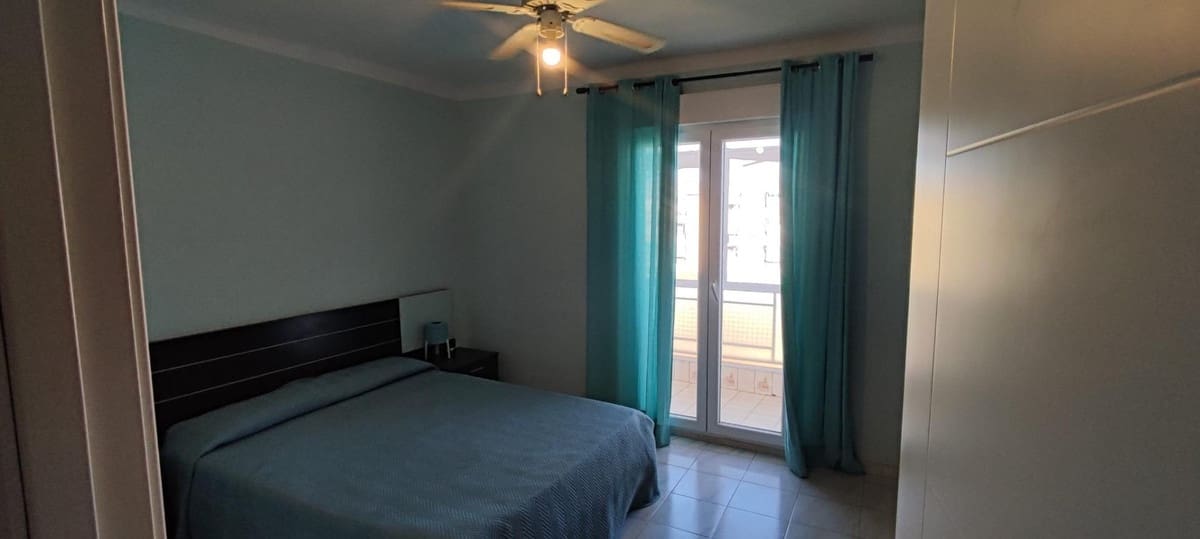 4 soveværelse Lejlighed til salg i Alicante by - € 110.000 (Ref: 9438678)