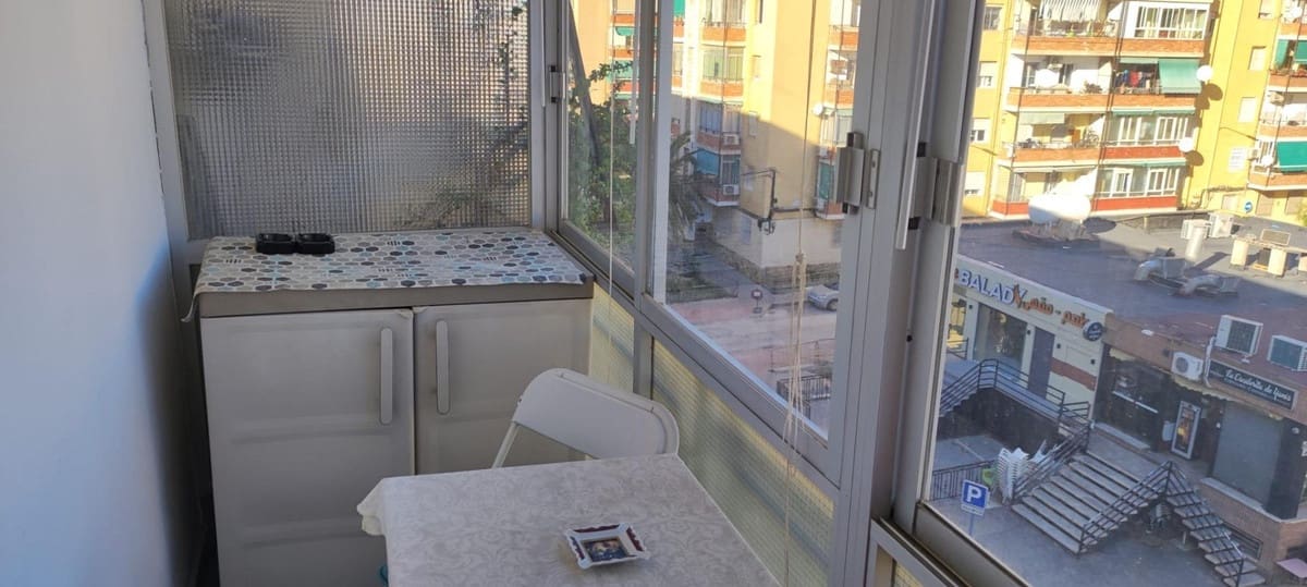 4 soveværelse Lejlighed til salg i Alicante by - € 110.000 (Ref: 9438678)