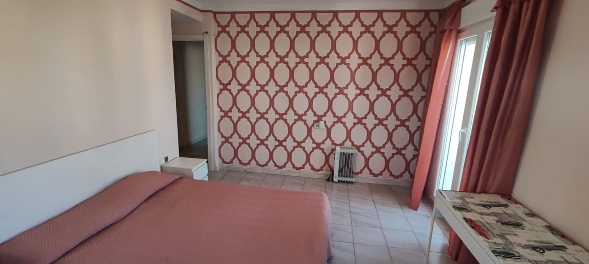 4 soveværelse Lejlighed til salg i Alicante by - € 110.000 (Ref: 9438678)