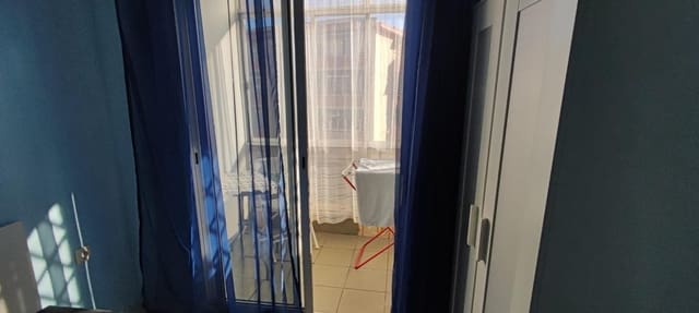 4 soveværelse Lejlighed til salg i Fontcalent, Alicante by - € 110.000 (Ref: 9438678)