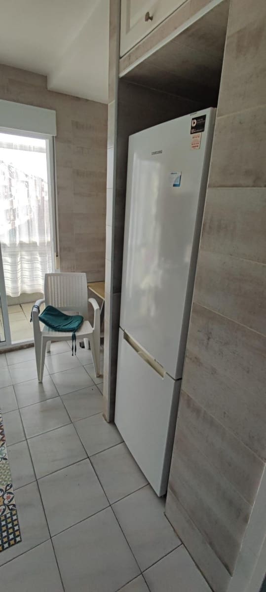 4 soveværelse Lejlighed til salg i Alicante by - € 110.000 (Ref: 9438678)