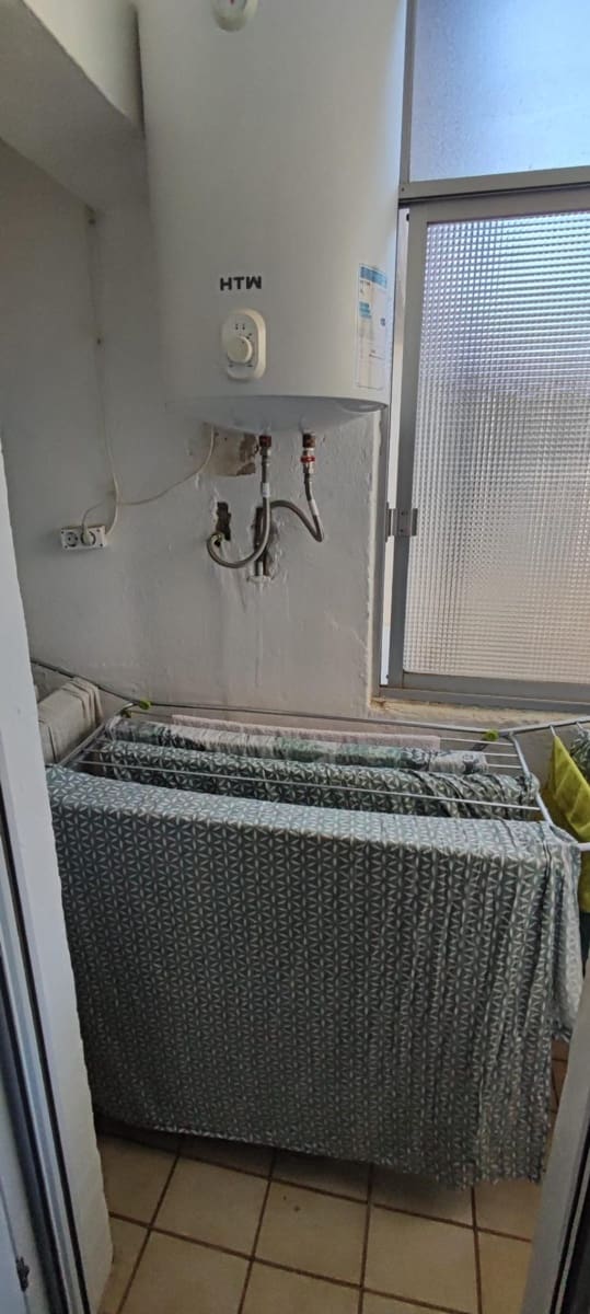 4 soveværelse Lejlighed til salg i Alicante by - € 110.000 (Ref: 9438678)