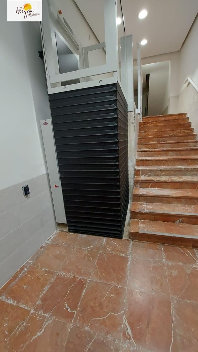 3 slaapkamer Appartement te koop in Alicante stad - € 250.000 (Ref: 9438679)