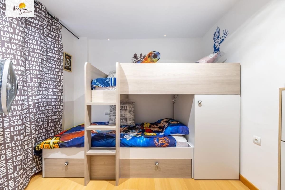 3 quarto Apartamento para venda em Alicante cidade - 250 000 € (Ref: 9438679)