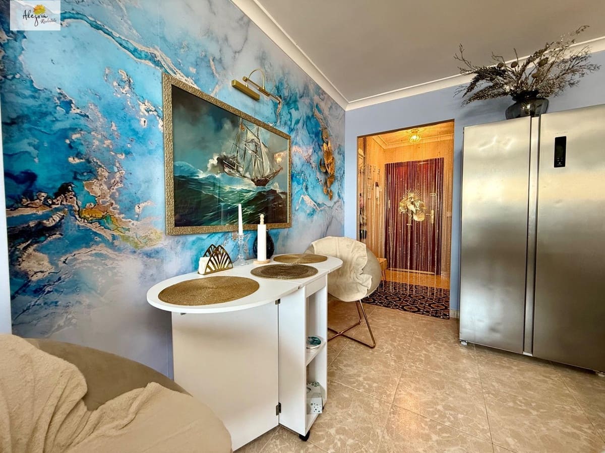 2 makuuhuone Huoneisto myytävänä paikassa Alicante kaupunki - 179 000 € (Ref: 9438680)