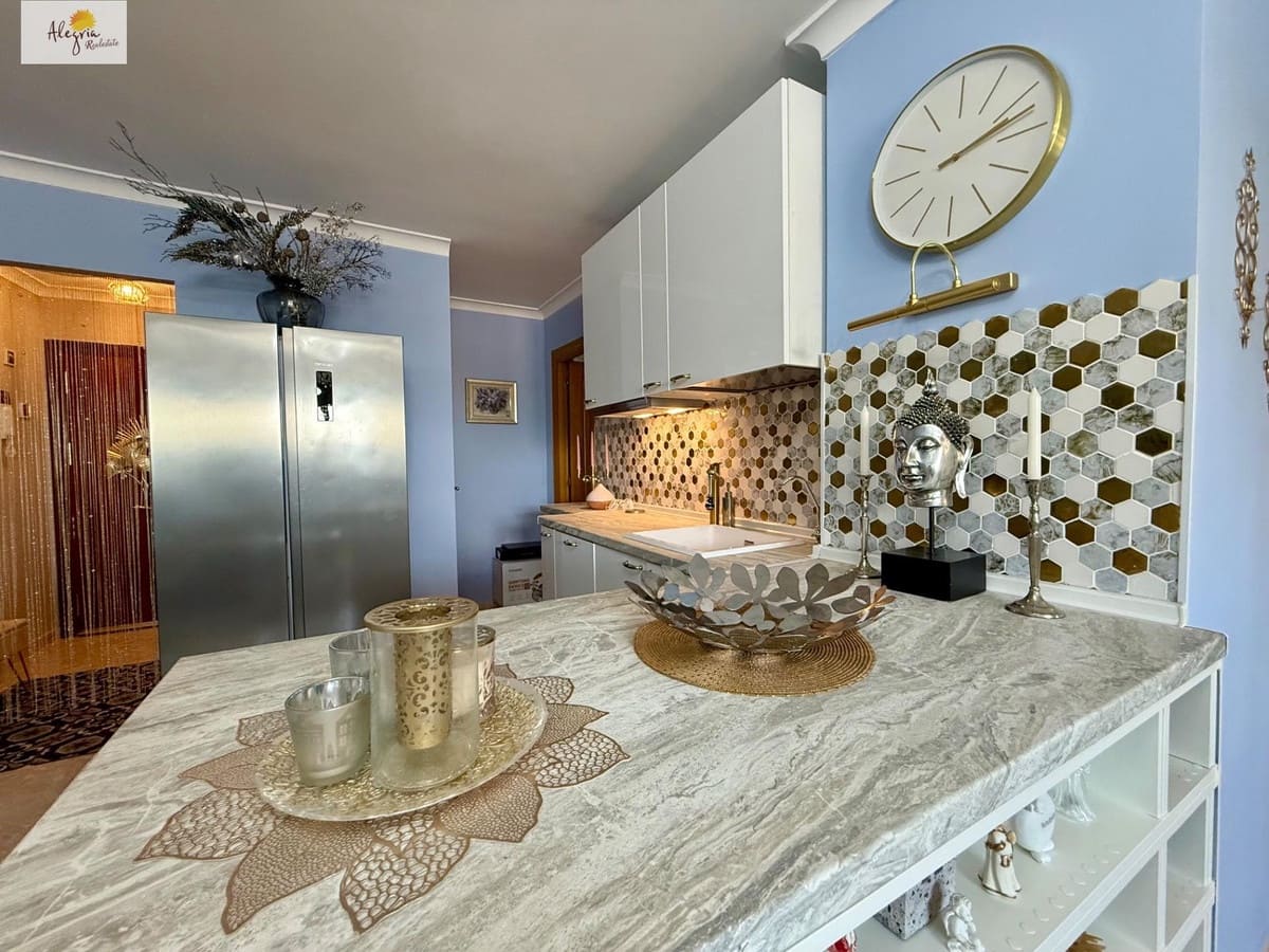 2 makuuhuone Huoneisto myytävänä paikassa Alicante kaupunki - 179 000 € (Ref: 9438680)