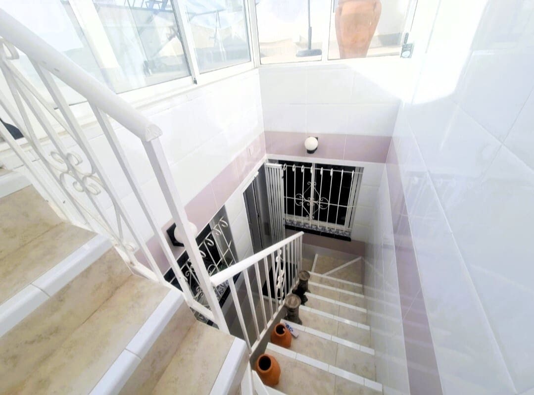 2 slaapkamer Halfvrijstaande villa te koop in San Miguel de Salinas met zwembad garage - € 229.995 (Ref: 9450630)