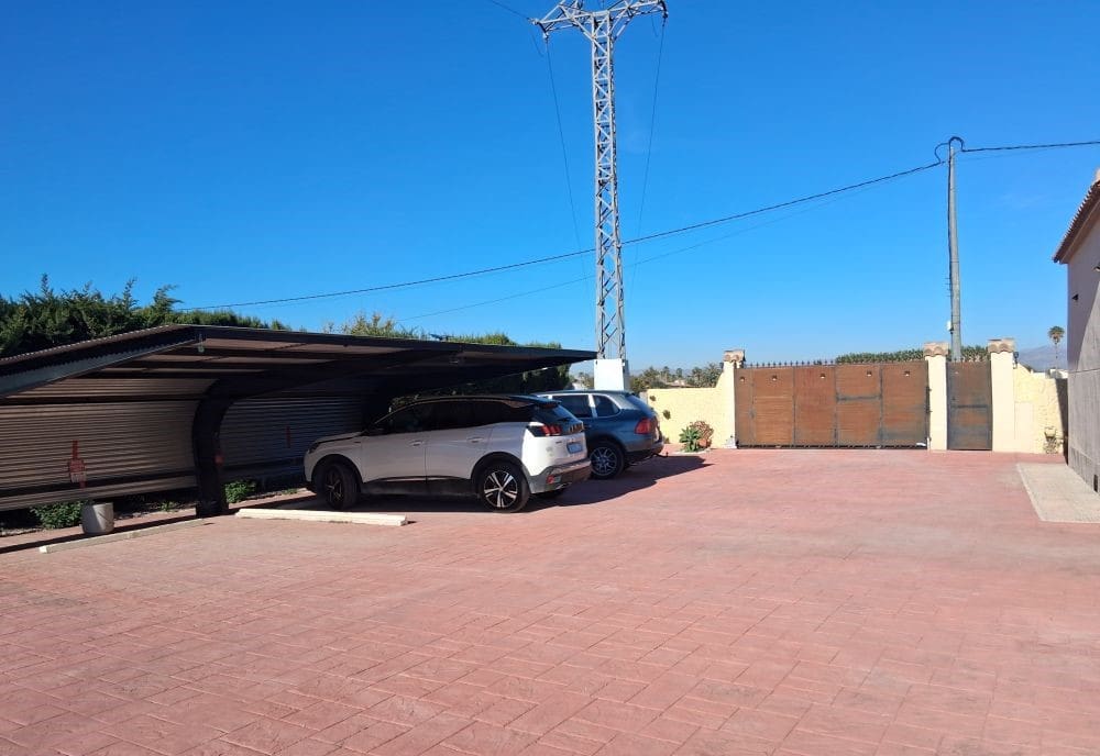 3 Zimmer Villa zu verkaufen in Catral mit Pool - 390.000 € (Ref: 9450633)