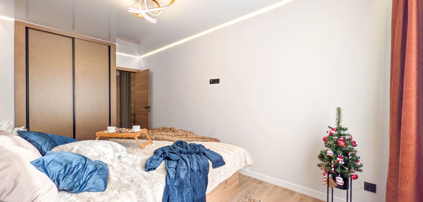 2 bedroom Apartment for sale in Torrevieja with pool - € 174,800 (Ref: 9450643)