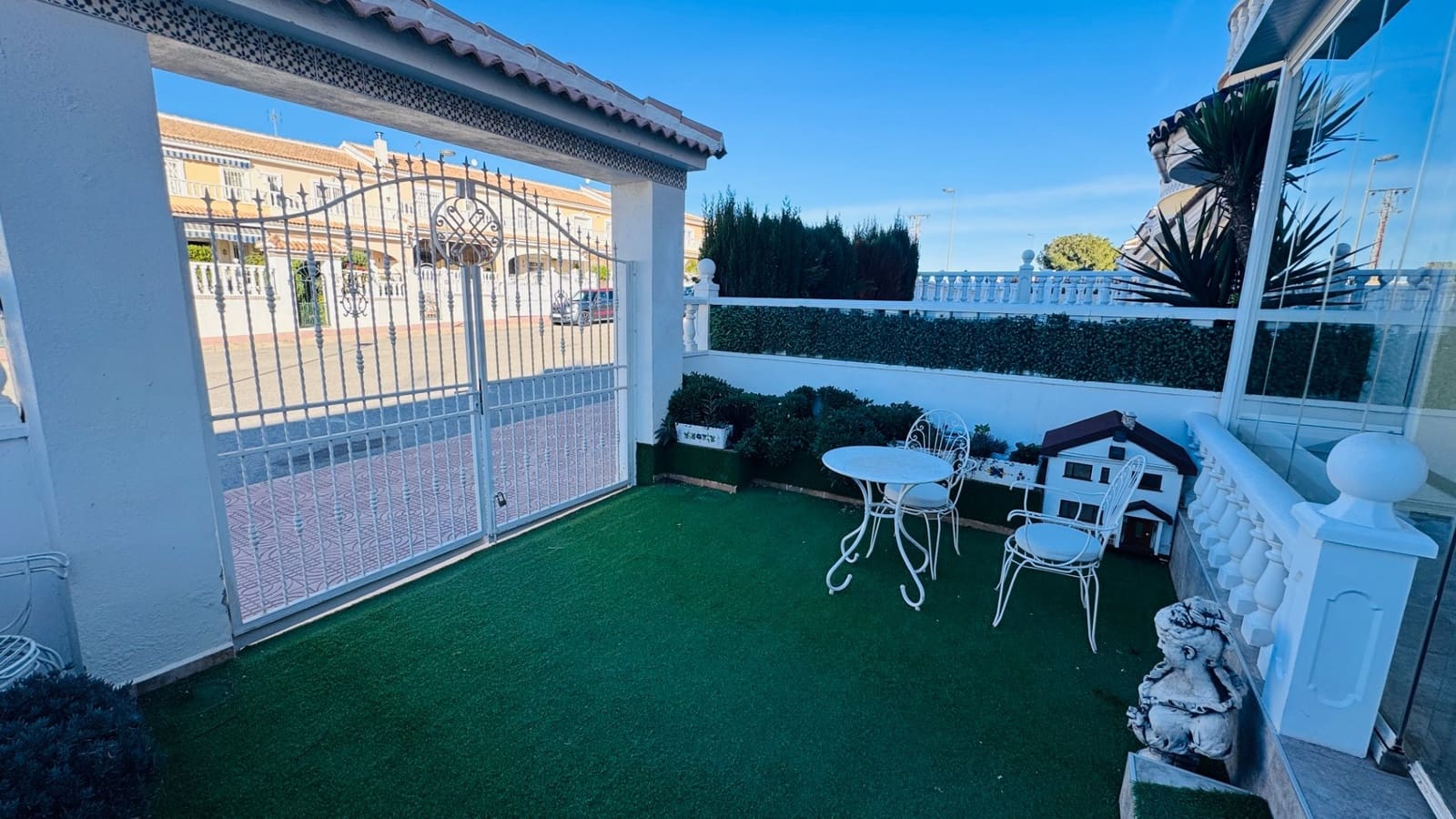 2 sovrum Hus till salu i Benijofar med pool - 189 995 € (Ref: 9459708)