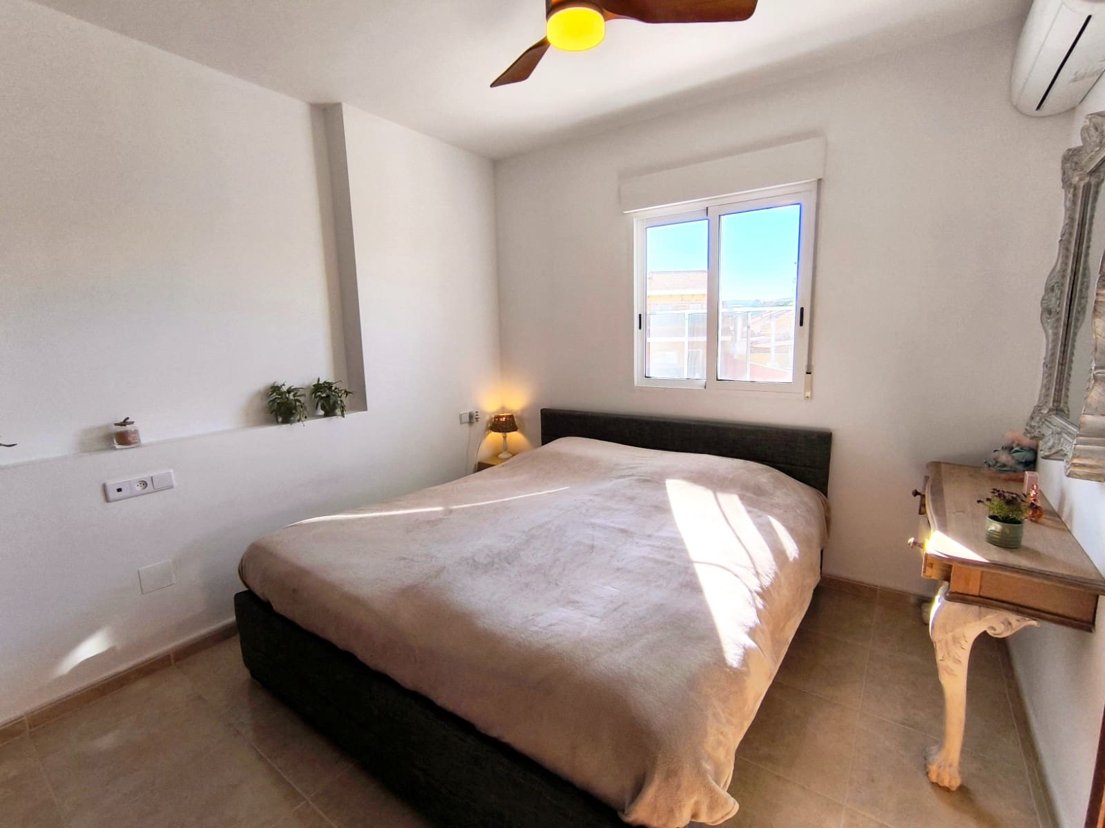 Casa de 4 habitaciones en Bigastro en venta con piscina garaje - 219.000 € (Ref: 9459709)