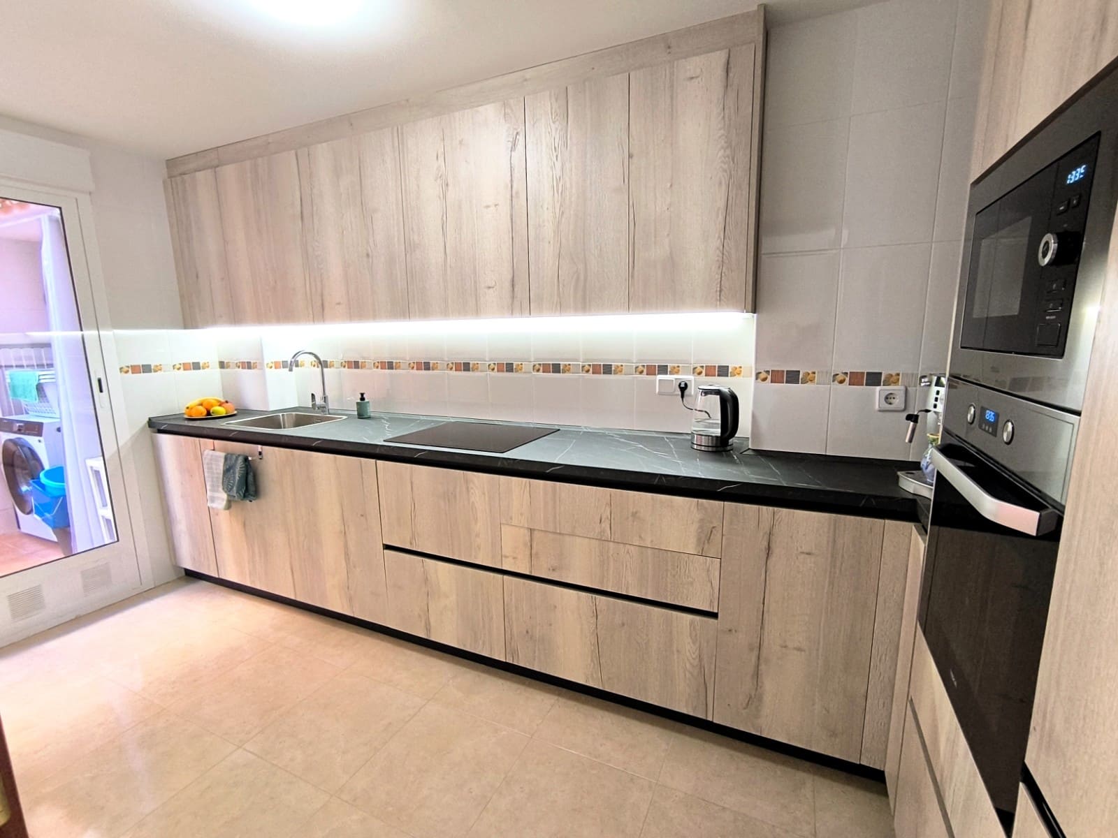 Casa de 4 habitaciones en Bigastro en venta con piscina garaje - 219.000 € (Ref: 9459709)