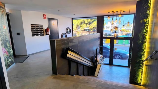 2 bedroom Apartment for sale in Formentera del Segura with pool - € 199,900 (Ref: 9459712)