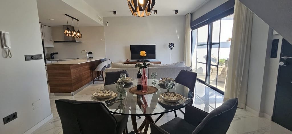 2 bedroom Apartment for sale in Orihuela - € 330,000 (Ref: 9459719)