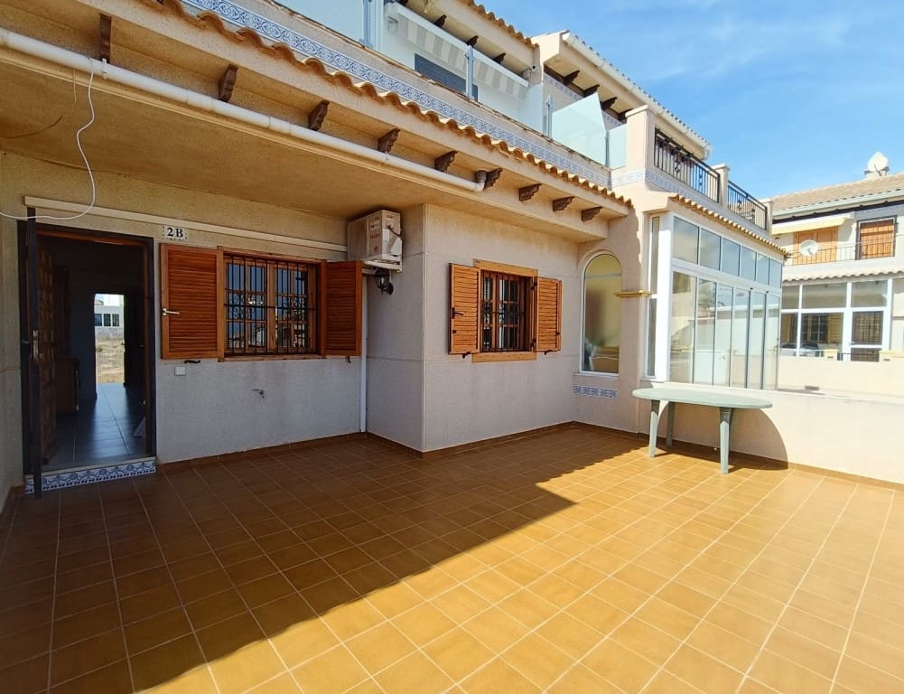 Apartamento de 3 habitaciones en Torrevieja en venta - 215.000 € (Ref: 9459722)