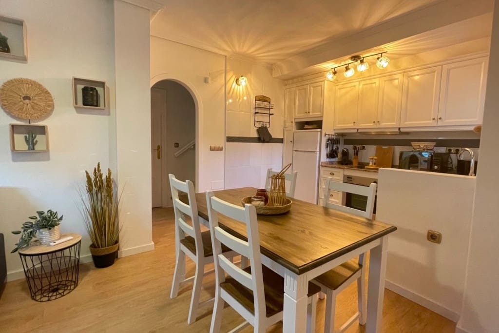 3 makuuhuone Omakotitalo myytävänä paikassa Orihuela - 249 000 € (Ref: 9459723)