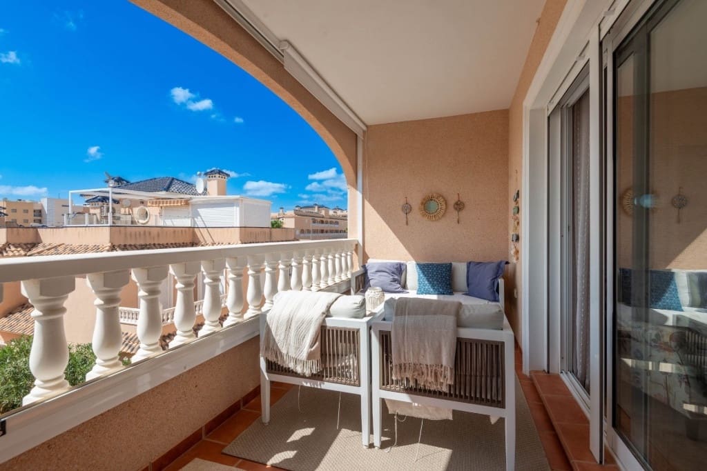 2 bedroom Apartment for sale in Orihuela - € 219,000 (Ref: 9459725)