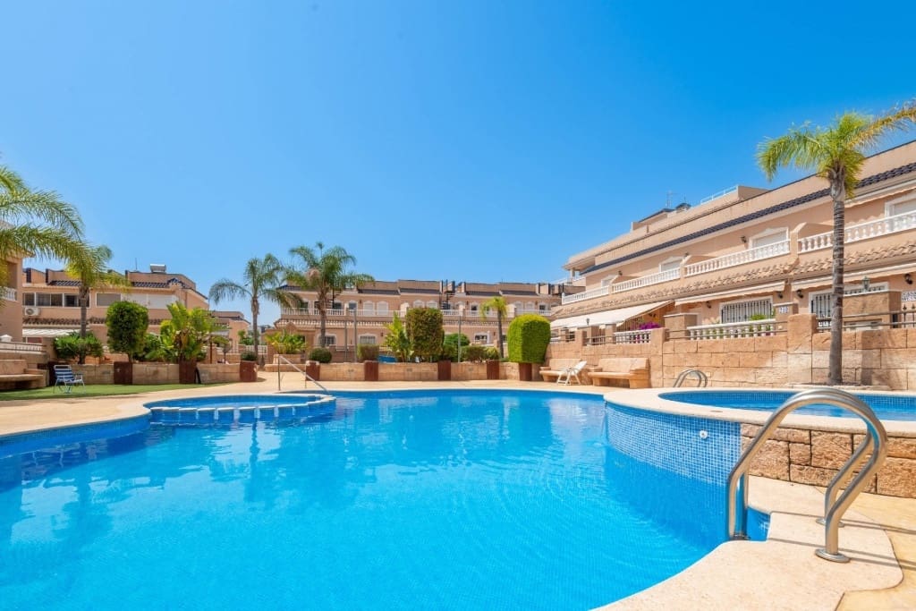 2 bedroom Apartment for sale in Orihuela - € 219,000 (Ref: 9459725)