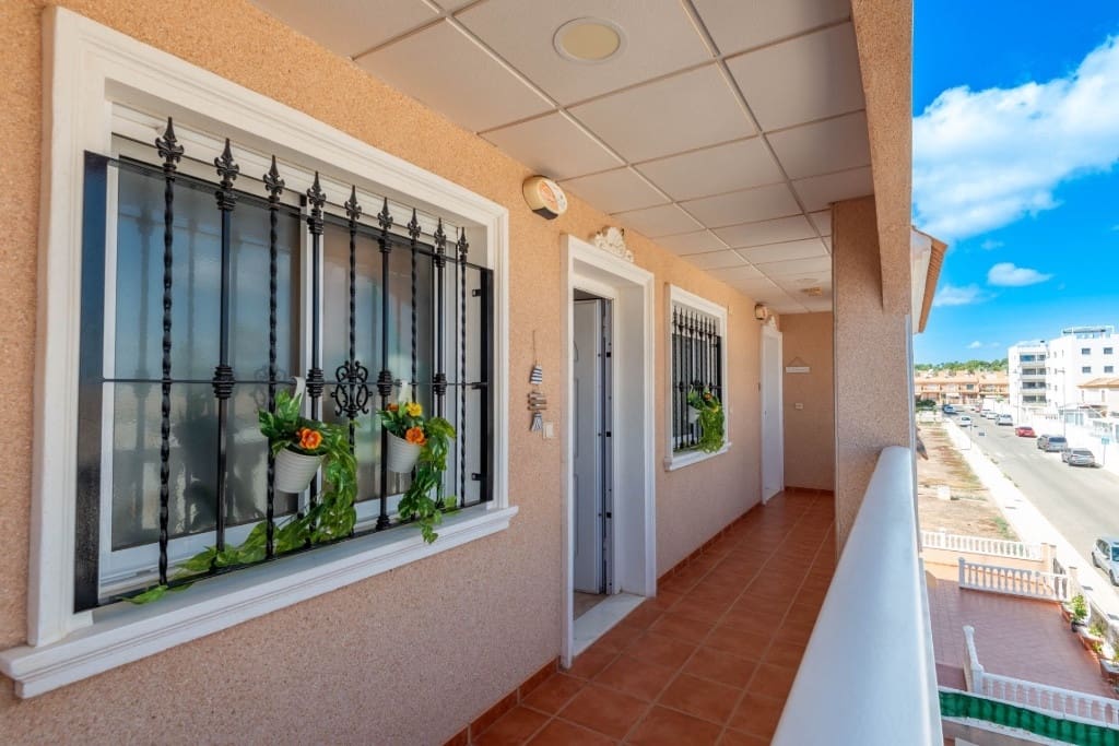 2 bedroom Apartment for sale in Orihuela - € 219,000 (Ref: 9459725)
