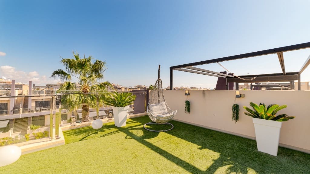 2 bedroom Apartment for sale in Orihuela - € 330,000 (Ref: 9459730)